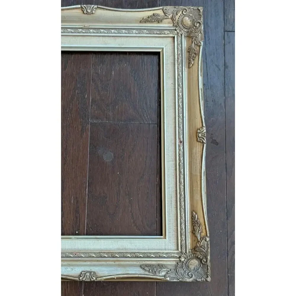 Mid Century French Style Gold Ornate Wooden Montparnasse Rococo Picture Frame